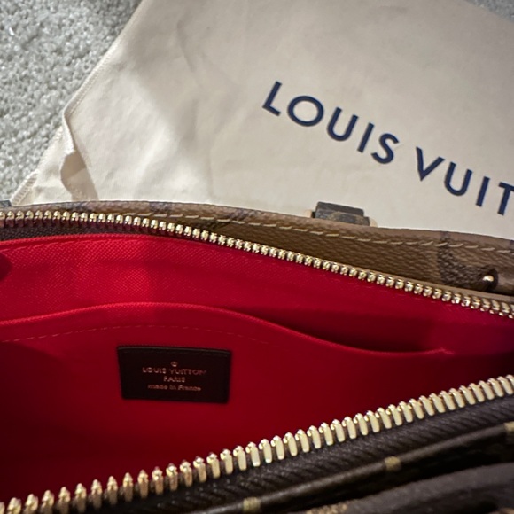 New Louis Vuitton Onthego Eastwest - Picture 5 of 8